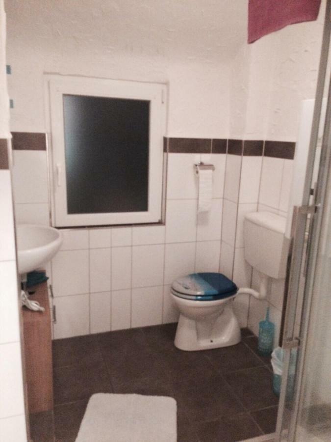 Wohnung Nur Fuer Monteure Und Handwerker バート・クロツィンゲン エクステリア 写真